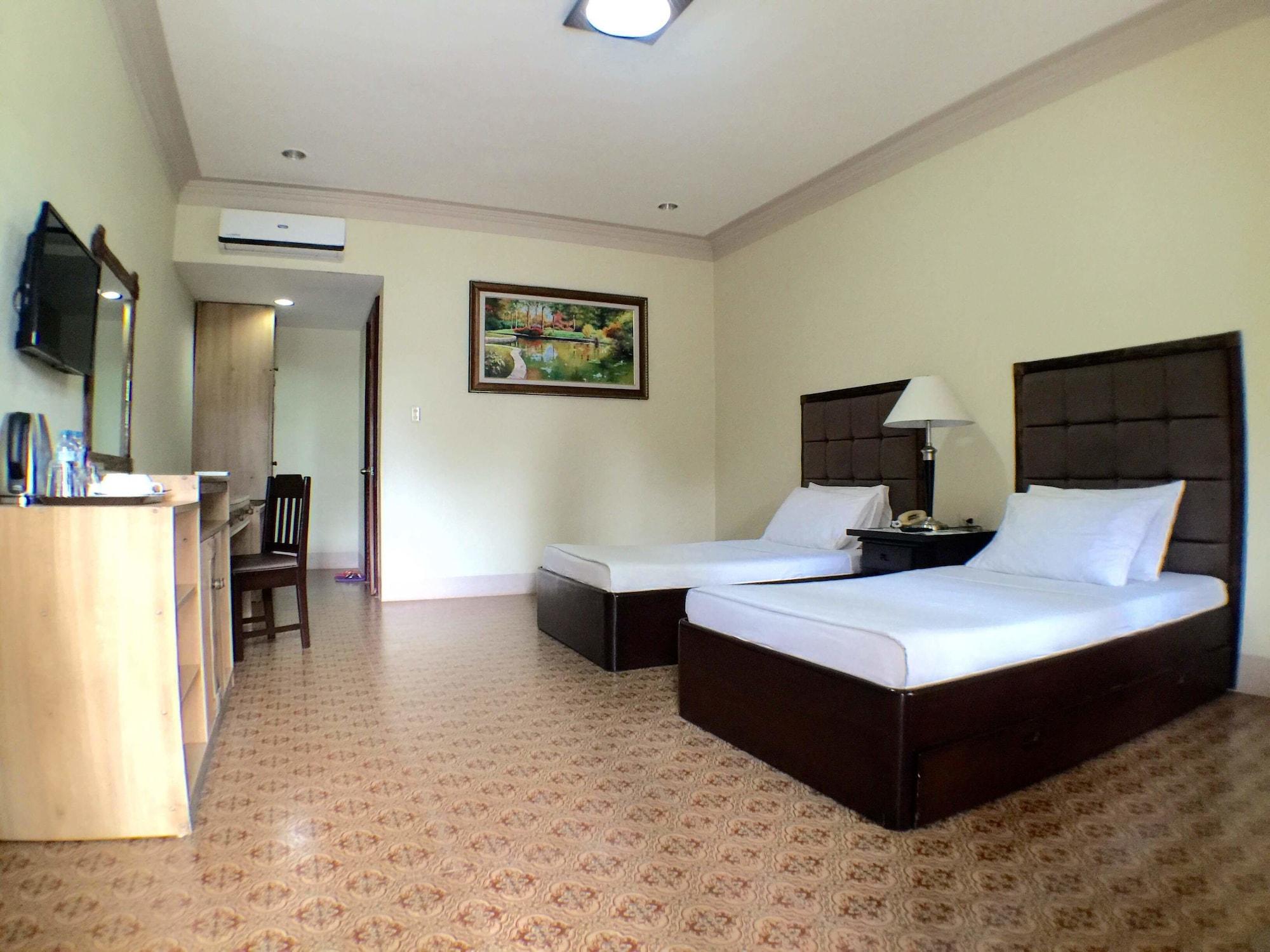 Bohol Tropics Resort Città di Tagbilaran Esterno foto