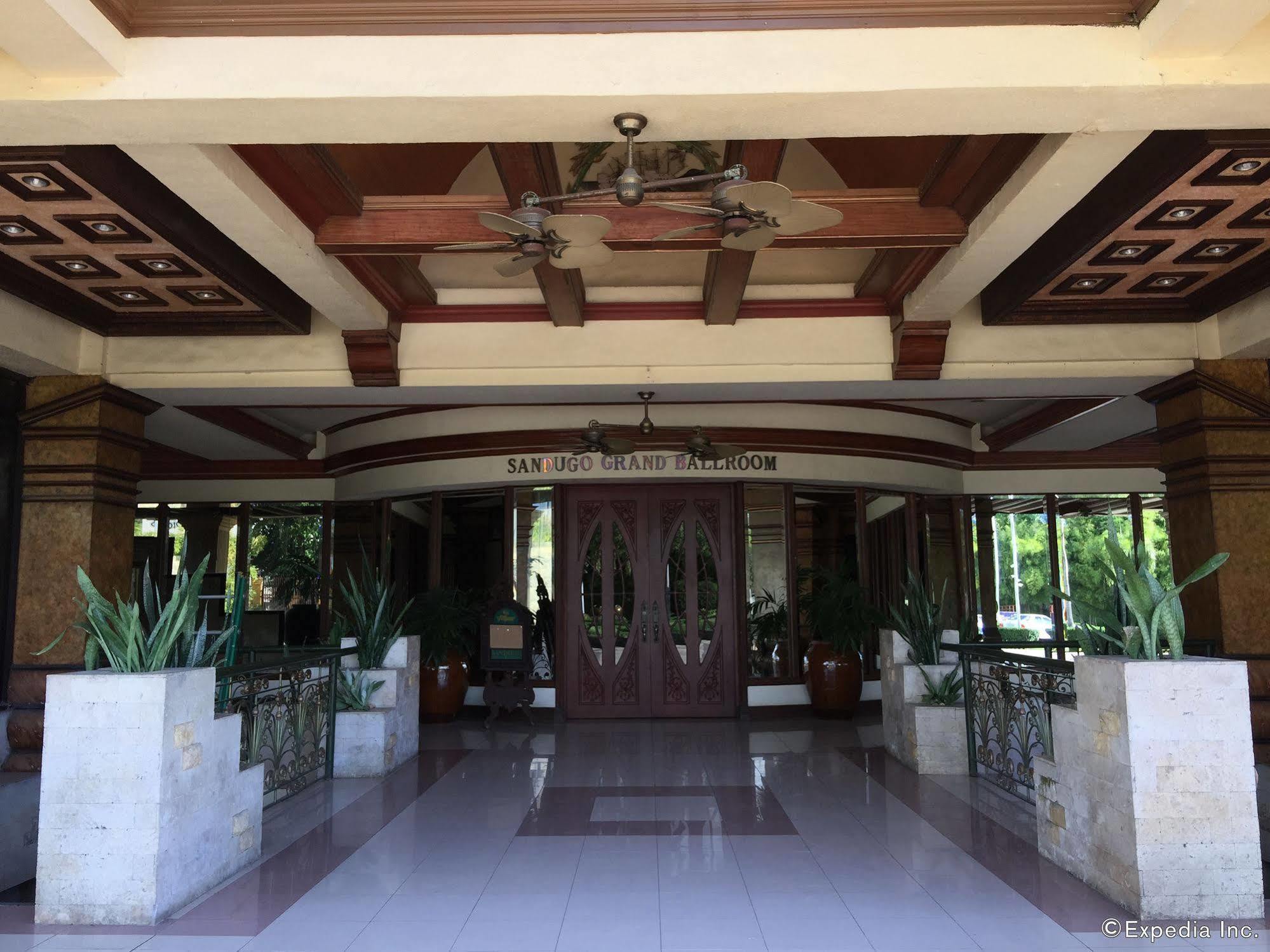 Bohol Tropics Resort Città di Tagbilaran Esterno foto