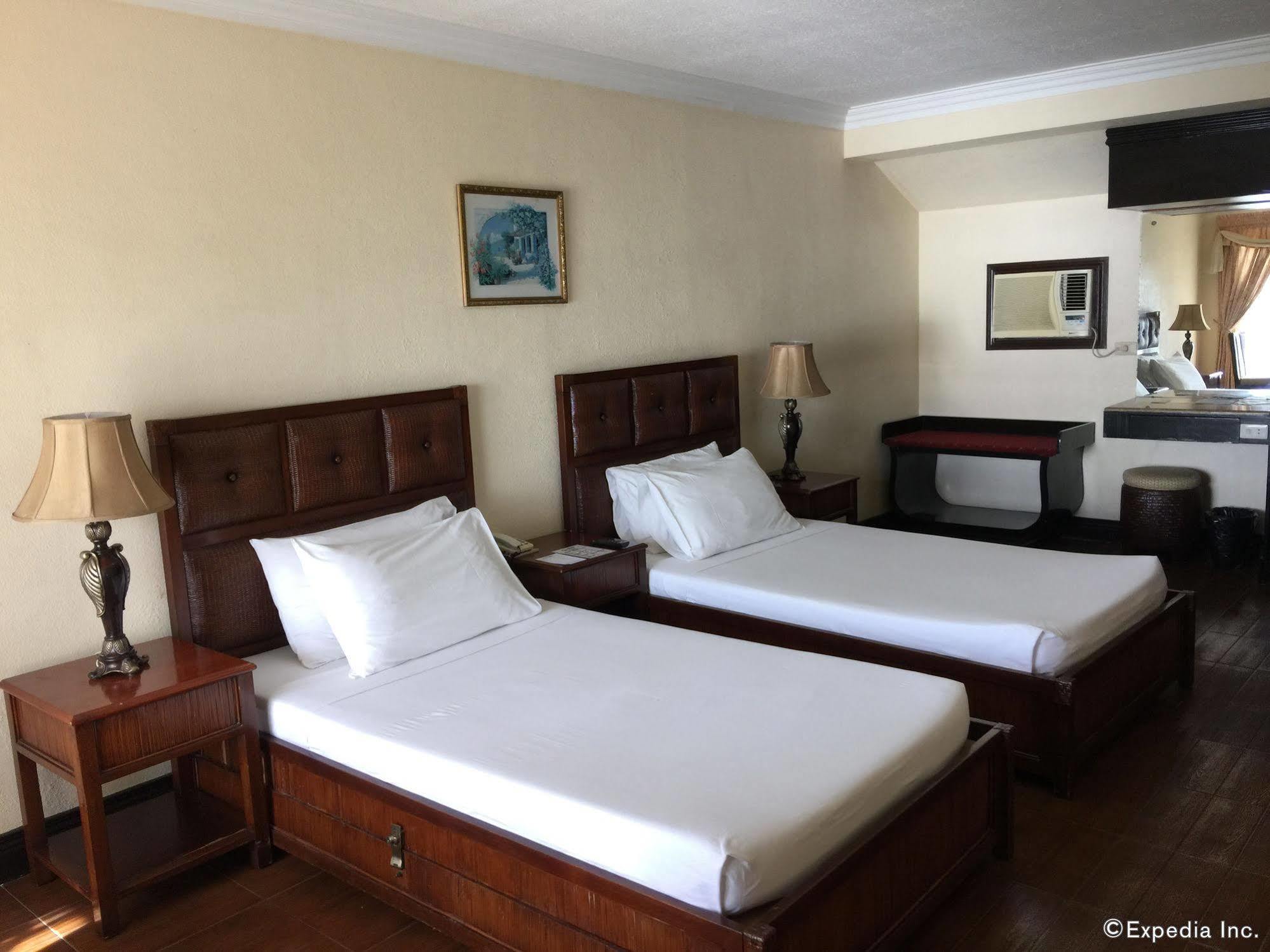 Bohol Tropics Resort Città di Tagbilaran Esterno foto